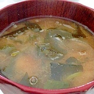 ☆ゆずコショウでおいしいワカメの味噌スープ（味噌汁
